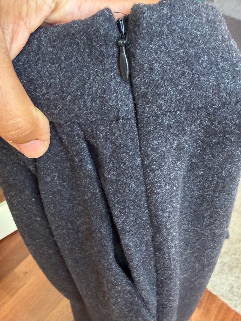 Eileen Fisher Women's Charcoal Gray Pleated Virgin Wool Ankle Lantern Pants Sz L - Picture 5 of 13